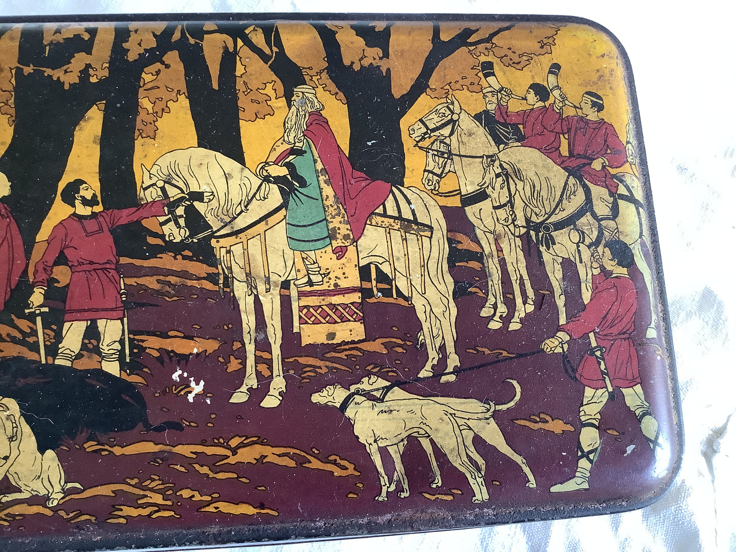 Vintage 1920s Tin Box Made in France, King Arthur On horse with knights of the Round table. See photos for damage.