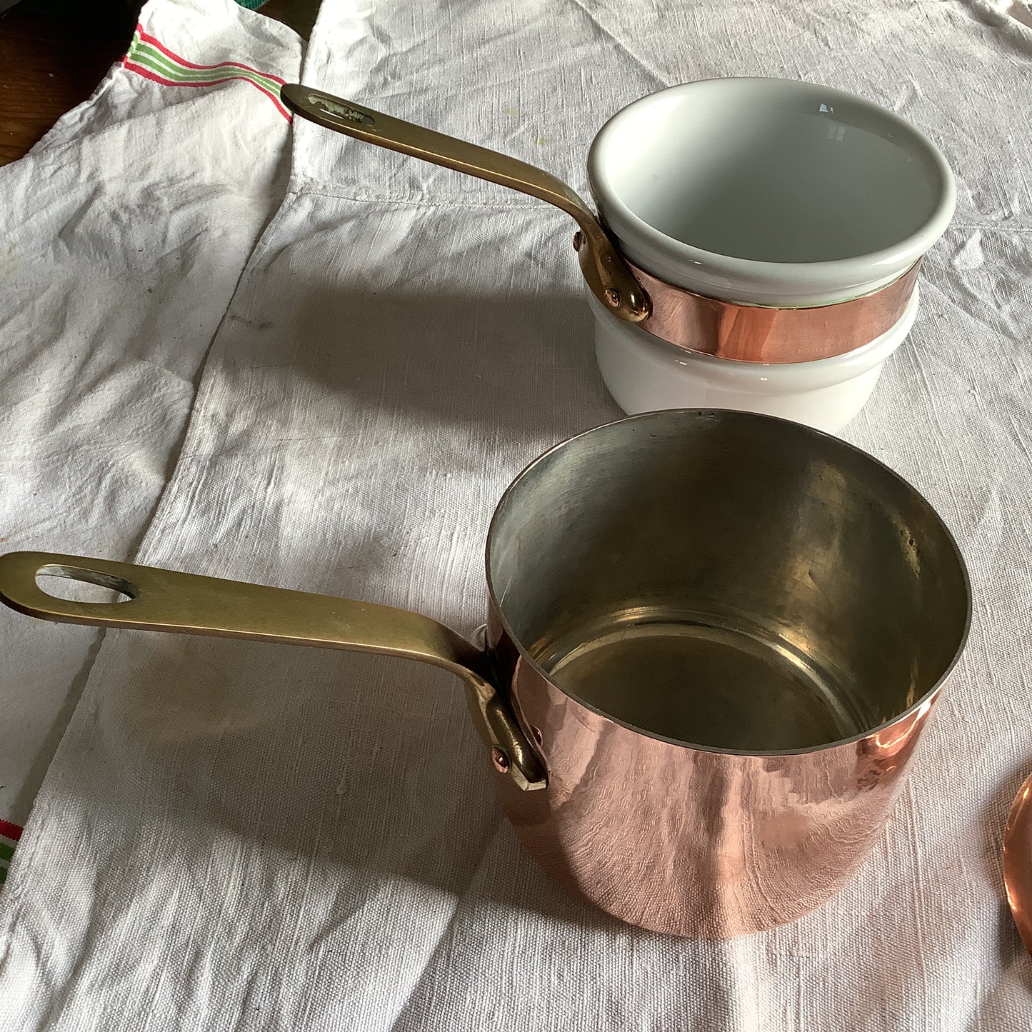 Small Sized Copper and Porcelain Double Boiler Marie Bain made in France APILCO on porcelain Weighs 1.75 kilos Chocolate Pot