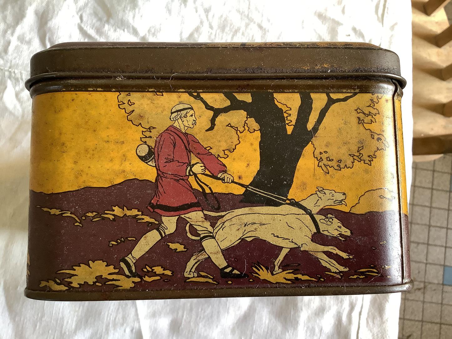 Vintage 1920s Tin Box Made in France, King Arthur On horse with knights of the Round table. See photos for damage.