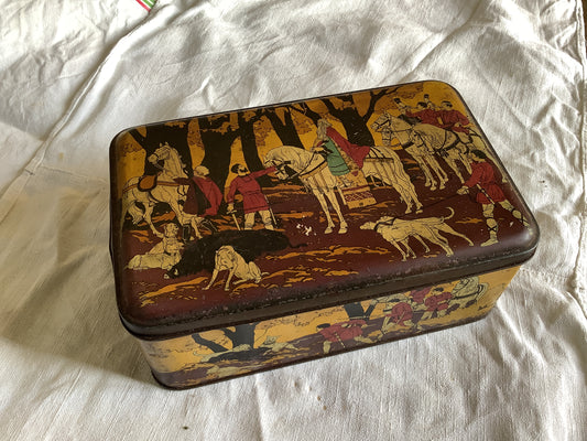 Vintage 1920s Tin Box Made in France, King Arthur On horse with knights of the Round table. See photos for damage.