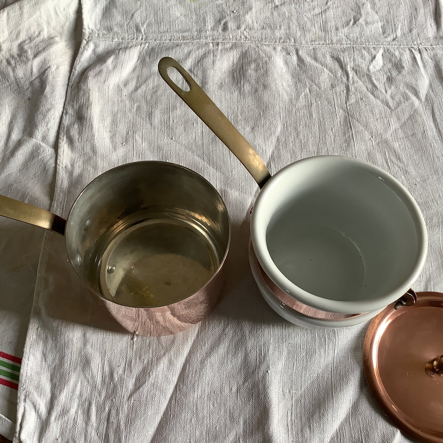 Small Sized Copper and Porcelain Double Boiler Marie Bain made in France APILCO on porcelain Weighs 1.75 kilos Chocolate Pot