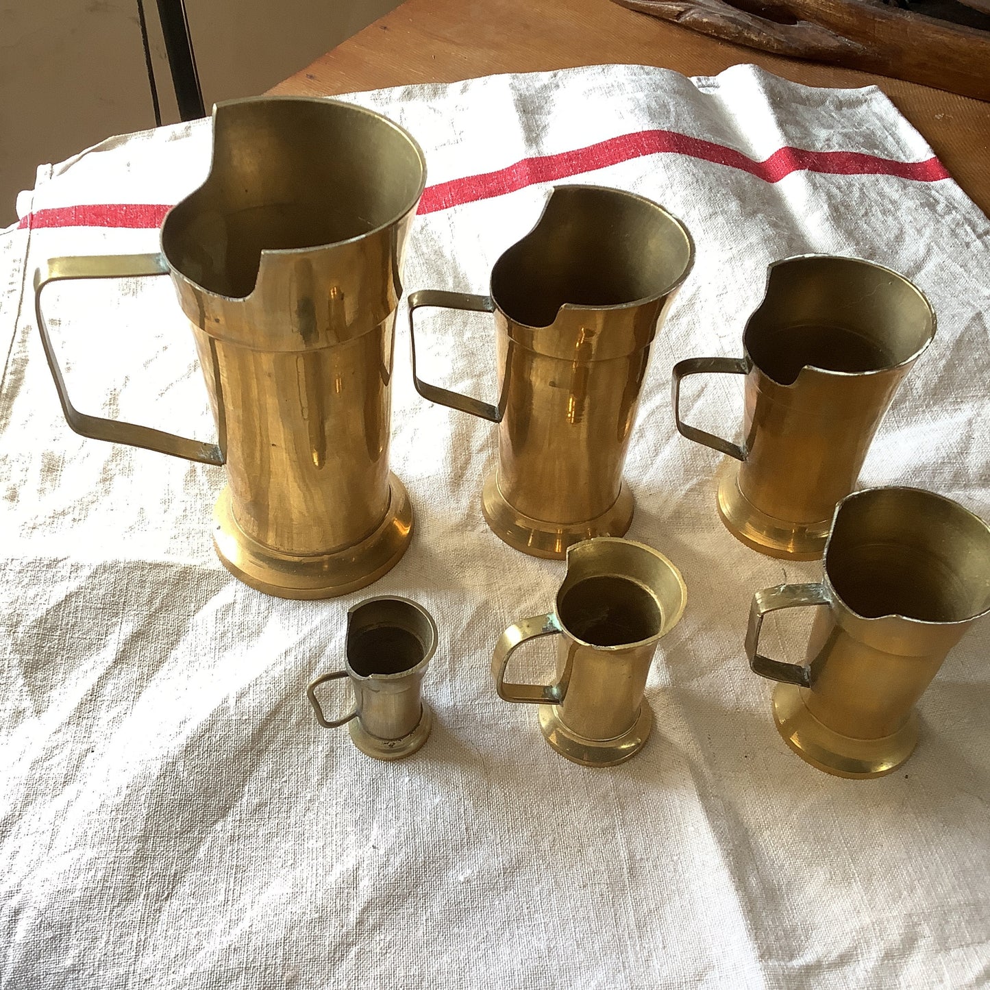 Vintage French Brass Measuring Cups Kitchen Measures with Brass handles 6 pieces 1970s made in France