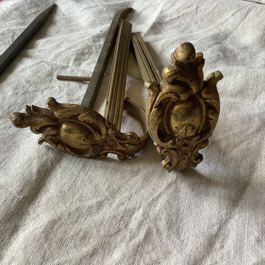 One pair of brass Antique 1920s large Classical French  curtain pole mounts made in France