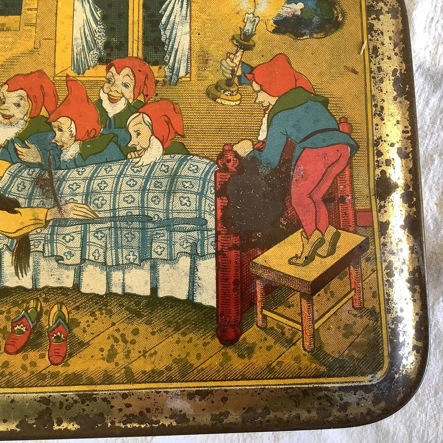 Vintage 1920s Tin Box ‘Made in France’ Snow White and the Seven Dwarves, Damoiseau.